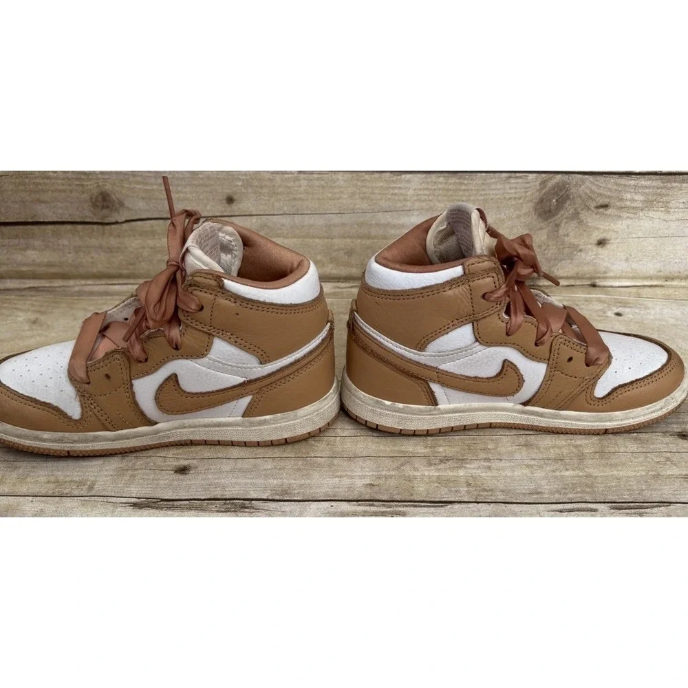 Nike Air Jordan 1 Mid‎ SE Shoes Toddler Size 10 C Praline FN6623-201 Athletic
